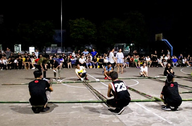 广西米兰(中国)郁江校区竹竿舞晚会