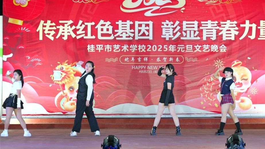 1740705607947095.jpg 75d0fd933e611aa4656aa0d13d033802.jpg